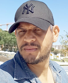 <em><strong>Ricardo</strong></em>